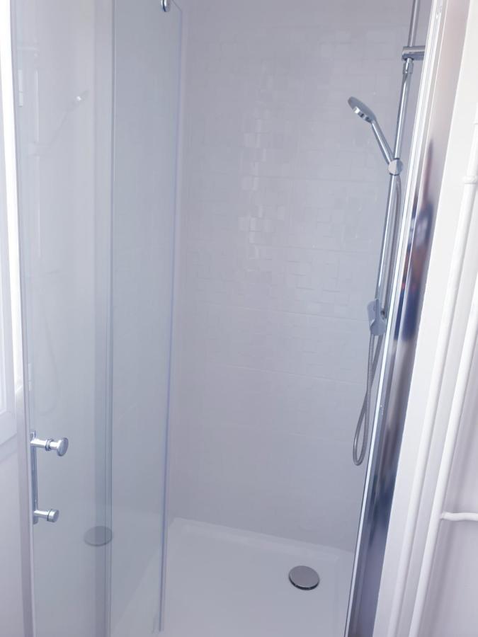 Big Flat Sea Vieuw 95 M2 5 Rooms Near Airport 5 Min Train 3 Min And Tram On Site, Beach 7 Min, 2 Showers And 2 Toilets , Neuf Grand Appartement 95 M2 5 Chambres Proche Aeroport 5 Min Train 3 Min Et Tramway Sur Place, Plage 7 Min 2 Douches Et 2 Wc Vue Nice Extérieur photo