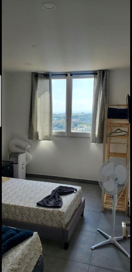 Big Flat Sea Vieuw 95 M2 5 Rooms Near Airport 5 Min Train 3 Min And Tram On Site, Beach 7 Min, 2 Showers And 2 Toilets , Neuf Grand Appartement 95 M2 5 Chambres Proche Aeroport 5 Min Train 3 Min Et Tramway Sur Place, Plage 7 Min 2 Douches Et 2 Wc Vue Nice Extérieur photo