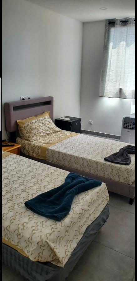 Big Flat Sea Vieuw 95 M2 5 Rooms Near Airport 5 Min Train 3 Min And Tram On Site, Beach 7 Min, 2 Showers And 2 Toilets , Neuf Grand Appartement 95 M2 5 Chambres Proche Aeroport 5 Min Train 3 Min Et Tramway Sur Place, Plage 7 Min 2 Douches Et 2 Wc Vue Nice Extérieur photo